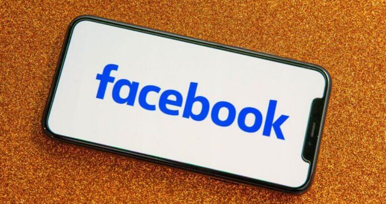 How to use Facebook Year Together To Recap Your 2021 Moments.