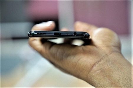 OPPO Reno5 F port