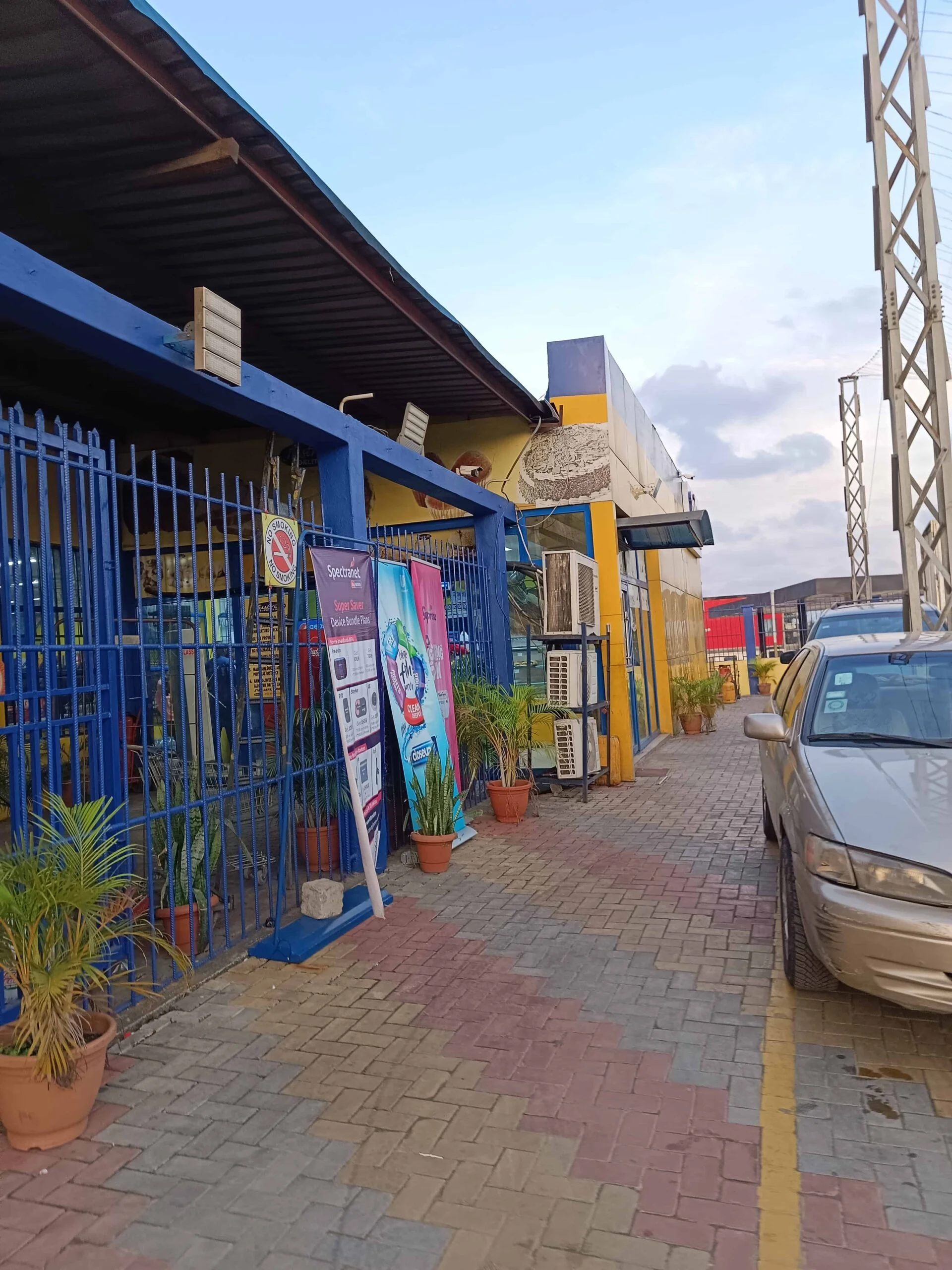 Outdoor camon 19 images