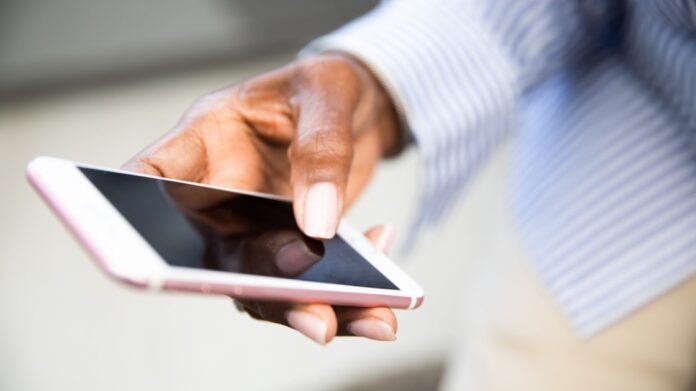 phone keeps turning off